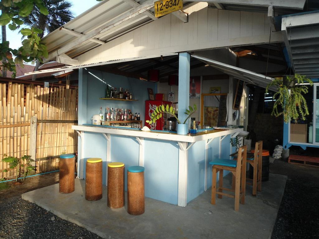Ostello Think&Retro Cafe Lipa Noi Samui Esterno foto