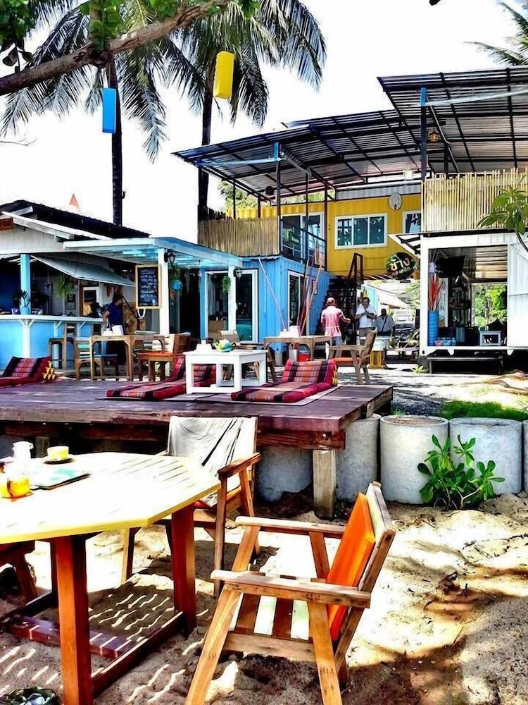 Ostello Think&Retro Cafe Lipa Noi Samui Esterno foto